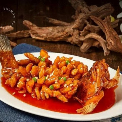 鴛鴦鱸魚兩食 (松子鱸魚拼椒鹽魚骨)